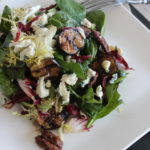 Salad with Grilled Figs, Blue Cheese and Spiced Pecans