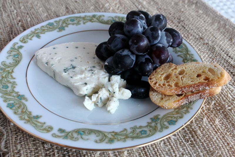 Black Moscato Grapes with Point Reyes Blue Cheese